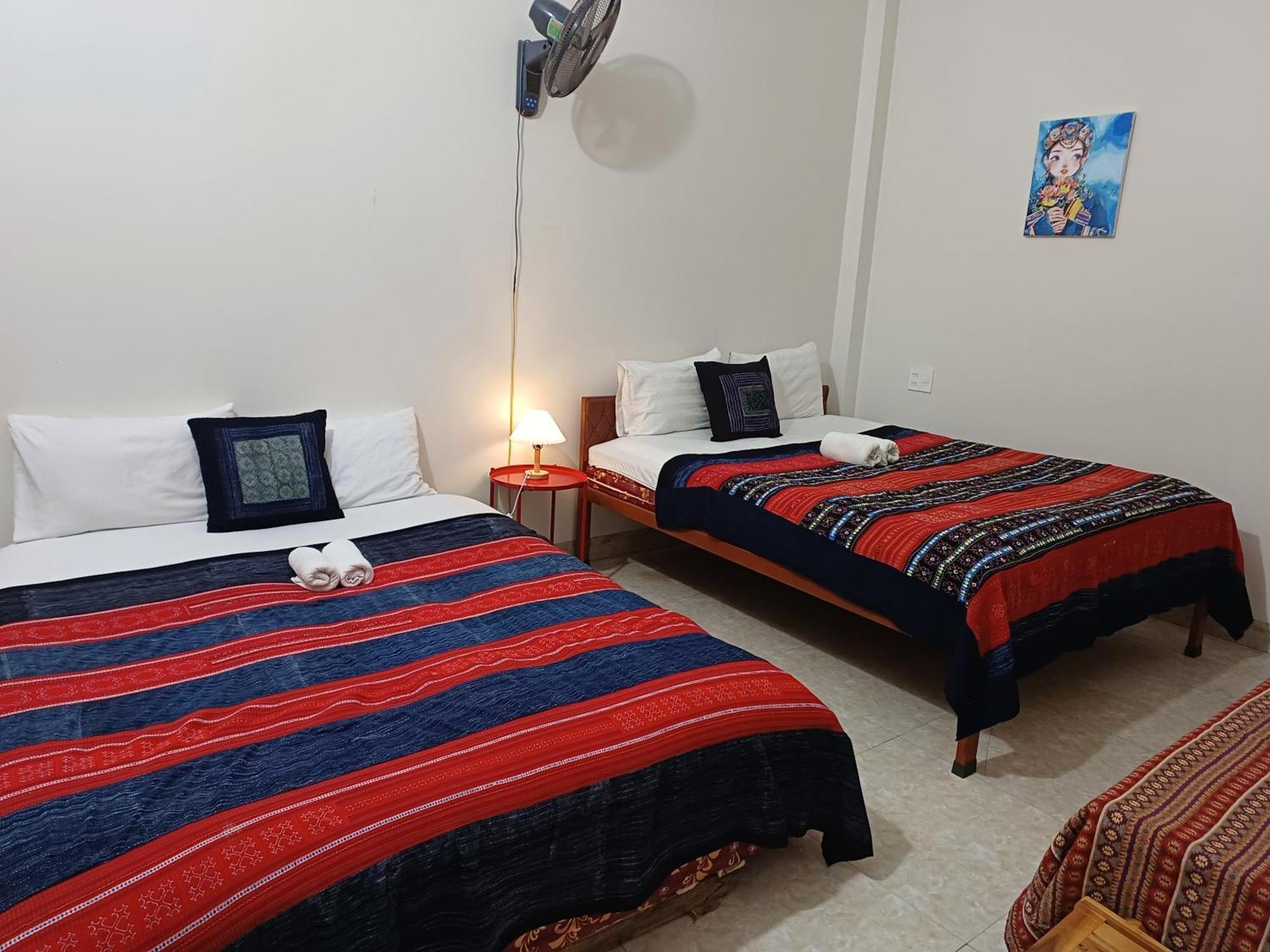 Hotel Yolo Ha Giang Adventures, Motorbike And Loop Tours Exterior foto